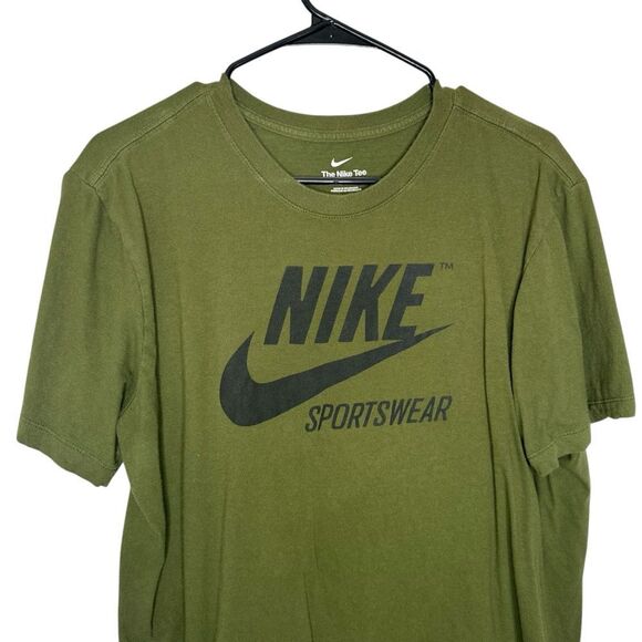 |EUC| NIKE Logo Short Sleeve Tee - Picture 3 of 6